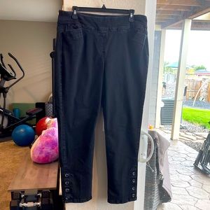 Westbound Black straight leg stretchy decorative buttons size 16R